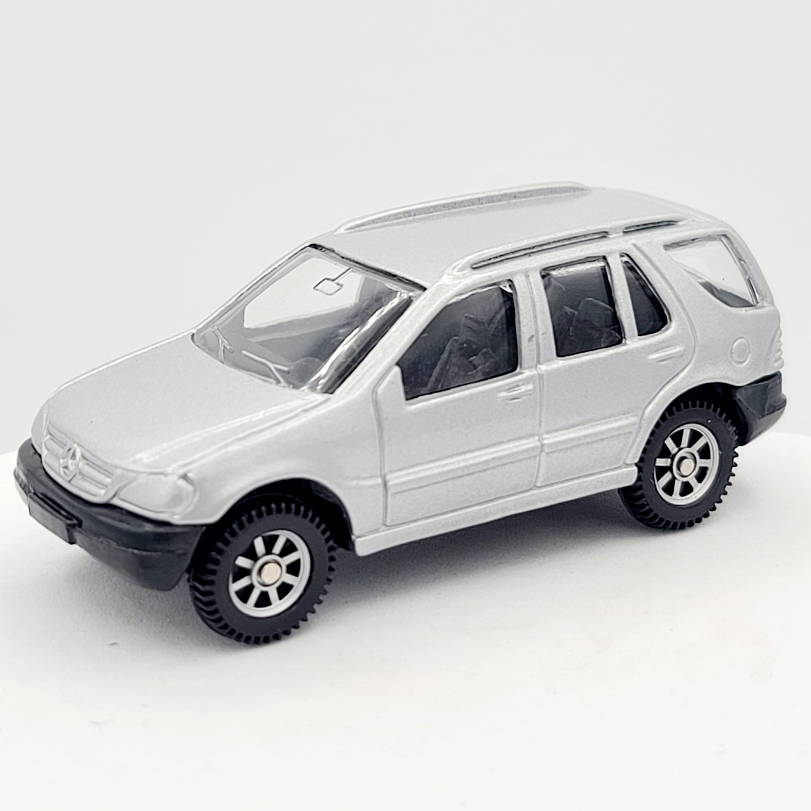 Maisto Mercedes-Benz ML320 (Speed Wheels / Road & Track)